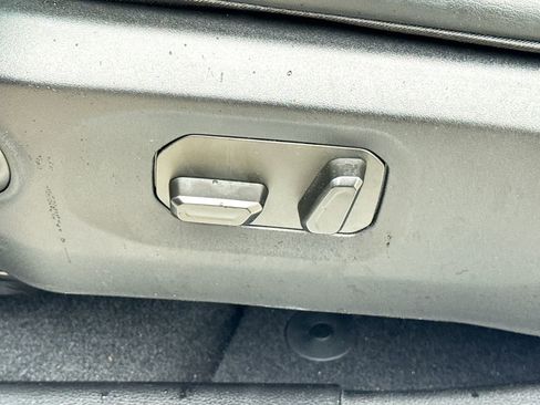 Used 2024 Jeep Wrangler Unlimited Rubicon image 15