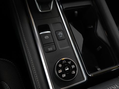 Used 2023 Nissan Pathfinder SL w/ SL Premium Package image 26