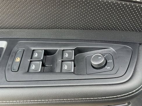 Used 2024 Volkswagen Atlas SE image 9