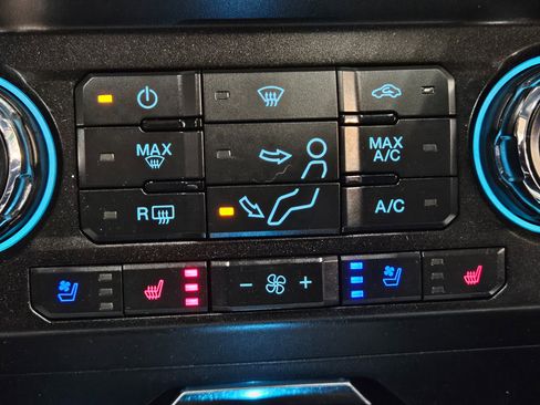 Used 2021 Ford F250 Lariat w/ Tremor Off-Road Package image 33