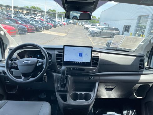 Used 2022 Ford Transit 350 XLT RWD image 17