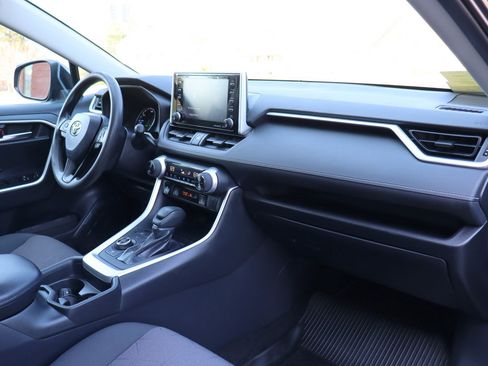 Used 2019 Toyota RAV4 XLE w/ Convenience Package AWD/4WD image 22