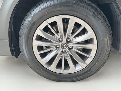 Used 2025 MAZDA CX-90 3.3 Turbo w/ Preferred Package AWD/4WD image 38