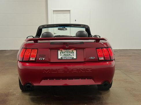 Used 2004 Ford Mustang GT RWD image 89