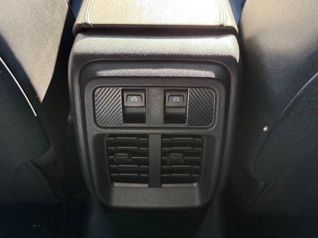 Used 2025 Ford Bronco Badlands AWD/4WD image 18