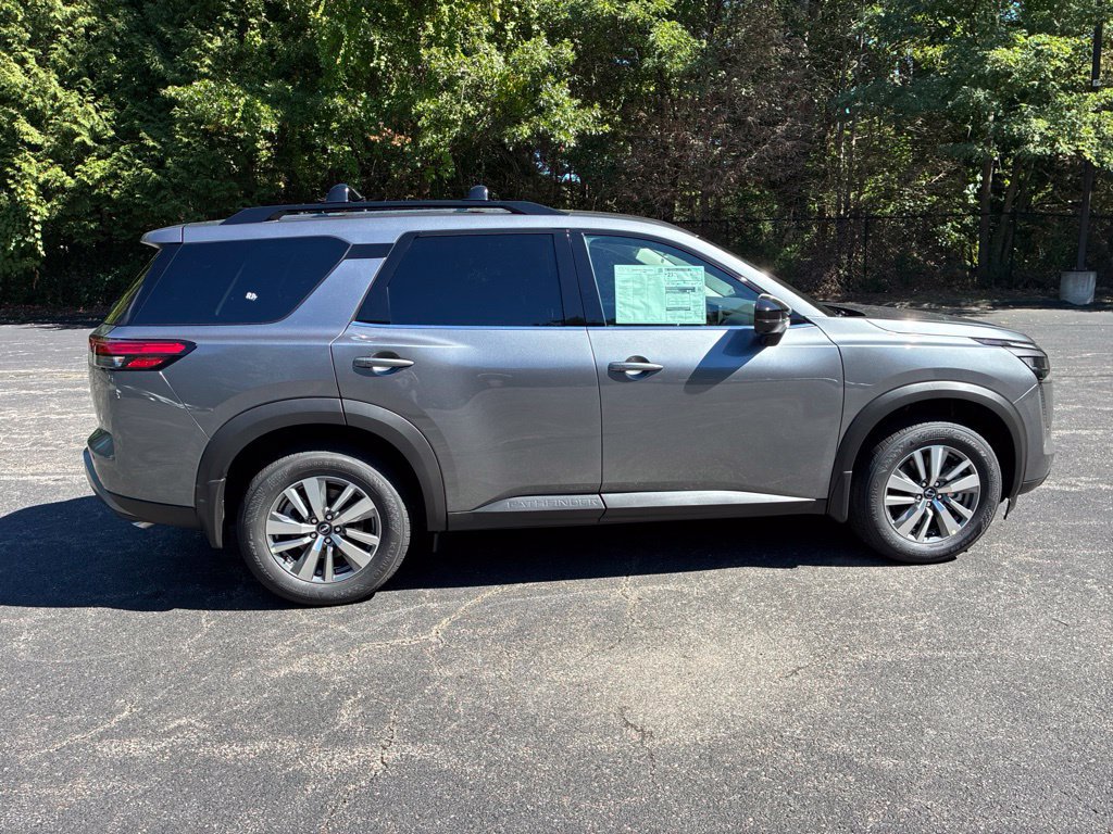 New 2026 Nissan Pathfinder SL AWD/4WD image 8