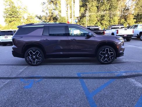 New 2026 Chevrolet Traverse High Country w/ LPO, Floor Liner Package image 7