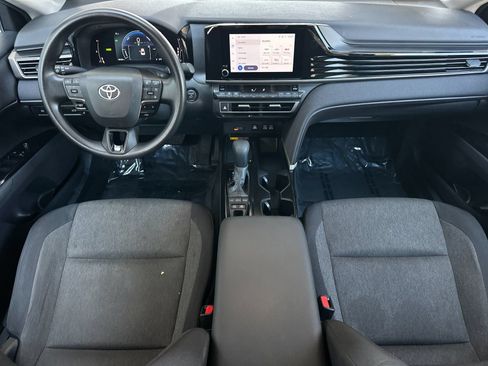 Used 2025 Toyota Camry LE FWD image 12