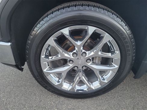 Used 2020 GMC Sierra 1500 SLT w/ SLT Premium Plus Package image 32