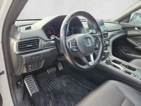 Used 2019 Honda Accord Sport image 9