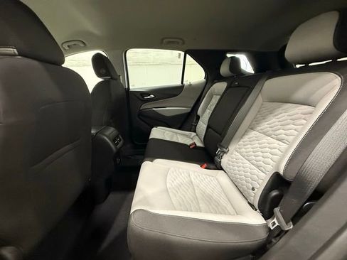Used 2021 Chevrolet Equinox LS w/ LS Convenience Package image 10