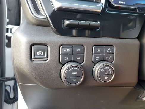 Used 2025 Chevrolet Silverado 3500 High Country w/ High Country Premium Package AWD/4WD image 30