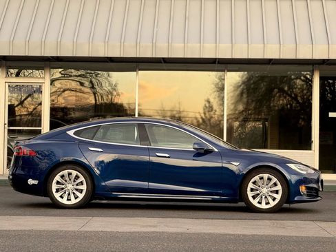 Used 2016 Tesla Model S 75 image 5