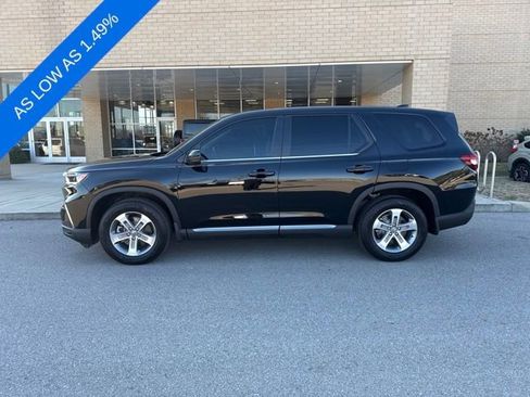 Certified 2025 Honda Pilot EX-L image 1