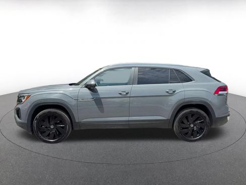 Used 2026 Volkswagen Atlas Cross Sport SE FWD image 7