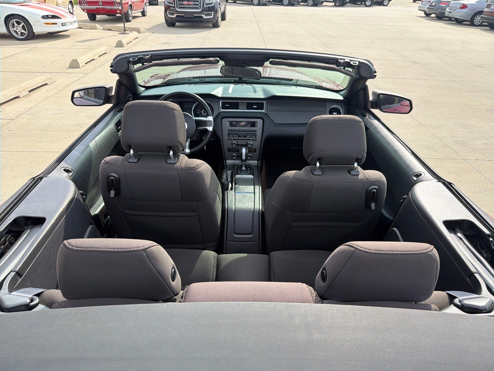 Used 2014 Ford Mustang Convertible RWD image 22