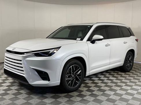 New 2026 Lexus TX 350 AWD image 2