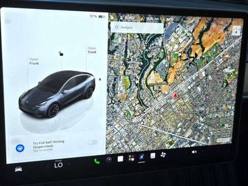 Used 2023 Tesla Model Y Long Range AWD/4WD image 18