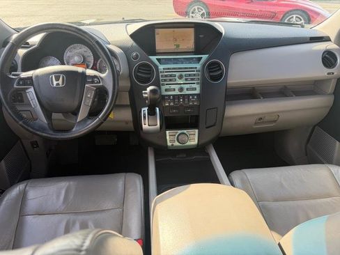 Used 2011 Honda Pilot Touring image 16