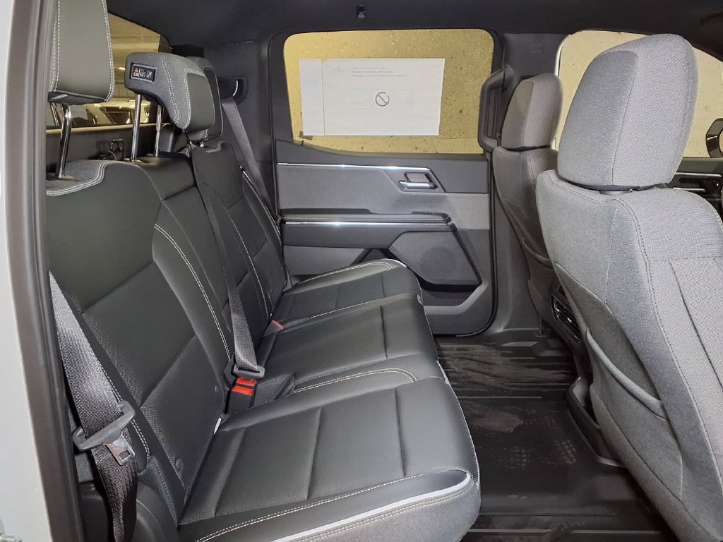 Used 2026 GMC Sierra EV Elevation AWD/4WD image 7