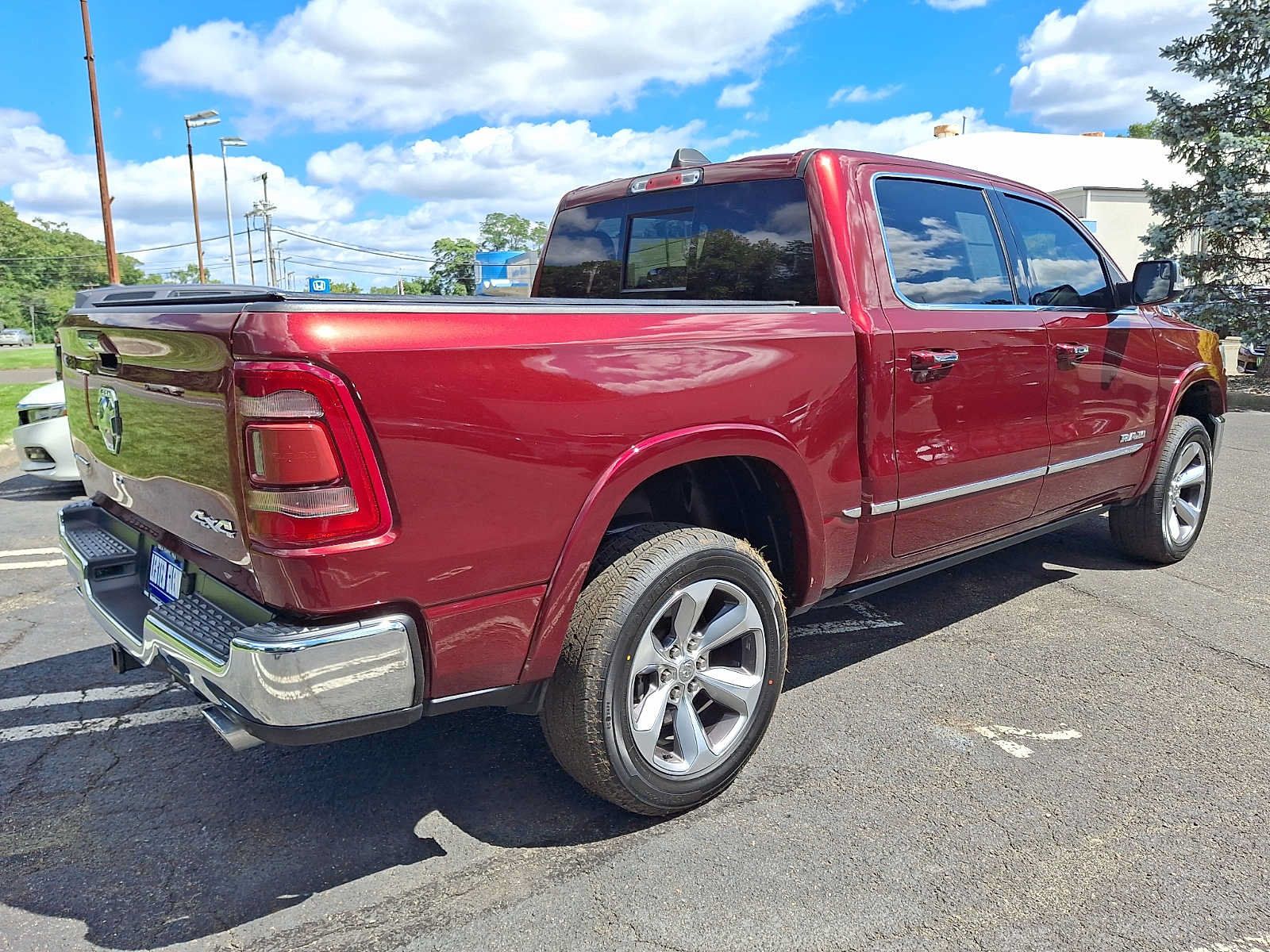 Used 2022 RAM 1500 Limited AWD/4WD image 6