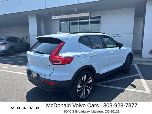 Used 2025 Volvo XC40 B5 Ultra w/ Protection Package AWD/4WD image 3