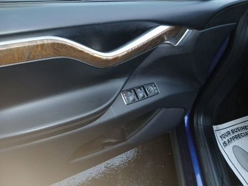 Used 2017 Tesla Model X 75D image 26