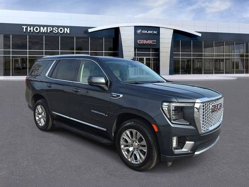 Used 2021 GMC Yukon Denali w/ Advanced Technology Package image 1