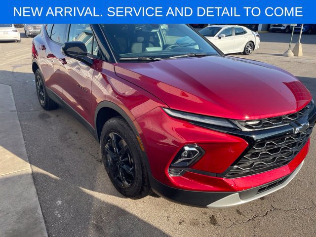 Used 2025 Chevrolet Blazer LT w/ Convenience Package AWD/4WD image 8