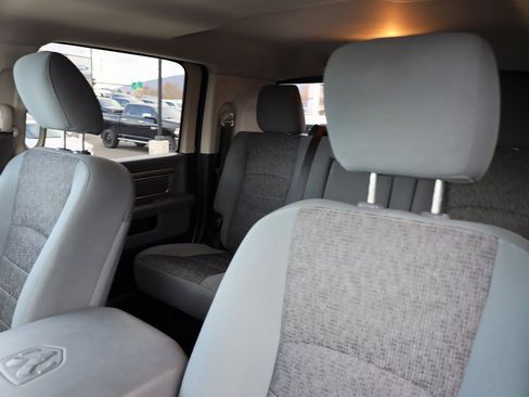 Used 2018 RAM 3500 Big Horn image 16