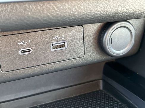 Used 2023 Nissan Rogue SV image 35