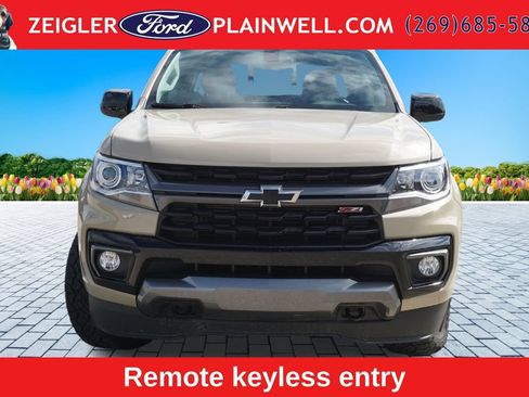 Used 2022 Chevrolet Colorado Z71 AWD/4WD image 8