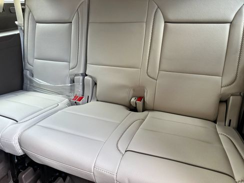 New 2026 GMC Yukon XL Denali w/ Denali Reserve Package AWD/4WD image 15