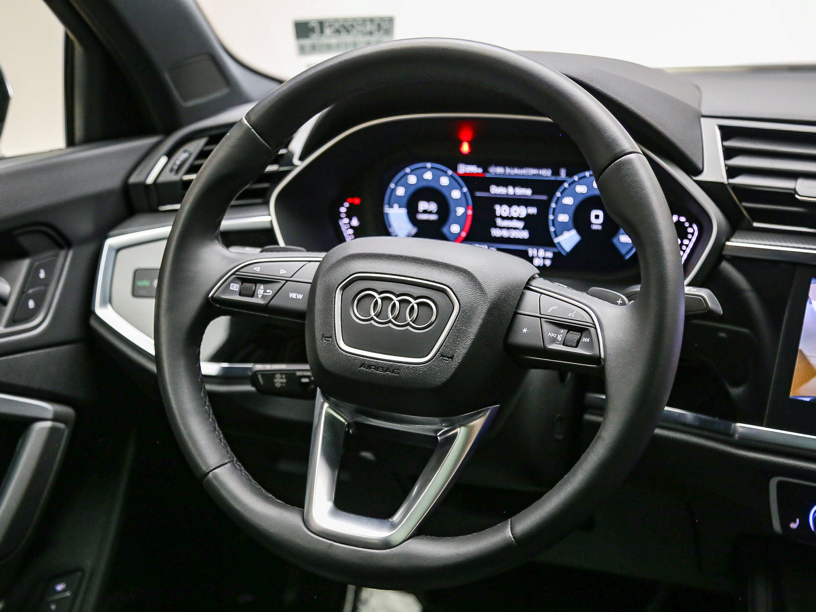 Certified 2025 Audi Q3 2.0T Premium w/ Convenience Package AWD/4WD image 16