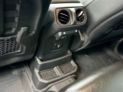 Used 2022 Jeep Wrangler Unlimited Rubicon 4xe w/ Steel Bumper Group image 28