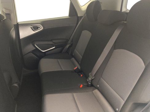 Used 2022 Kia Soul LX FWD image 18
