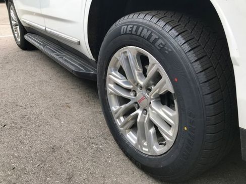 Certified 2024 GMC Yukon SLT AWD/4WD image 11