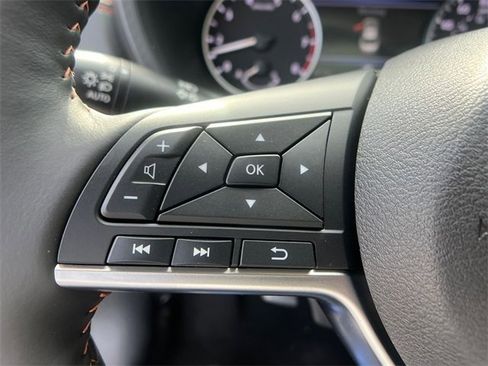 New 2025 Nissan Sentra SR w/ SR Premium Package image 18