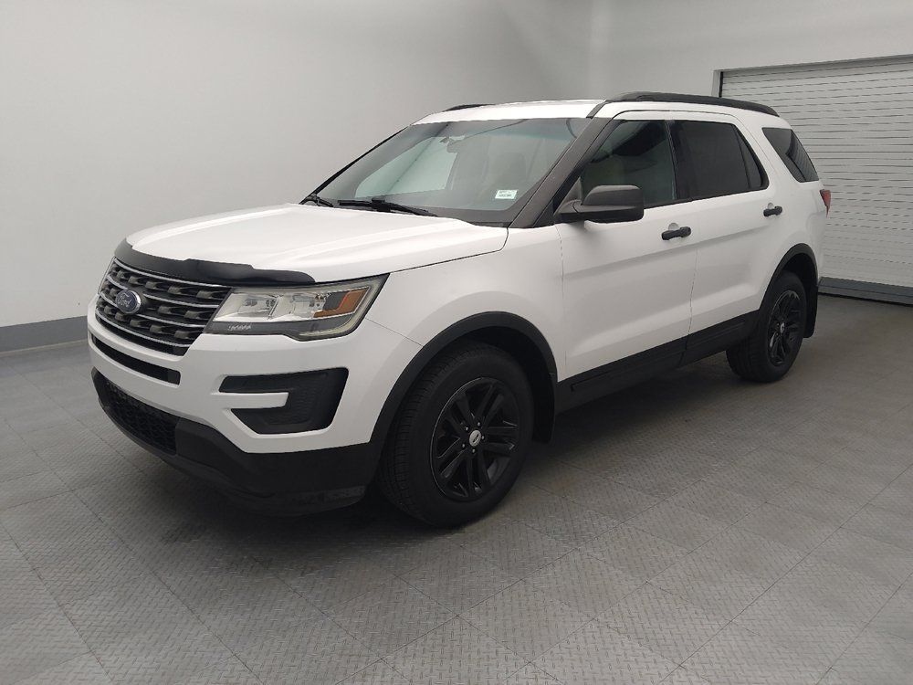 Used 2017 Ford Explorer 4WD image 2