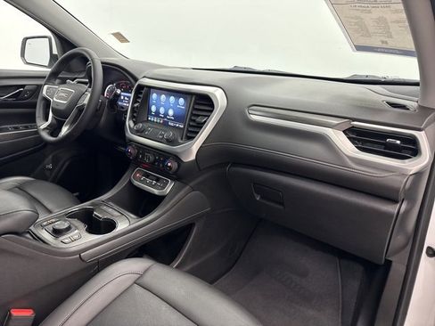 Used 2023 GMC Acadia SLT image 32