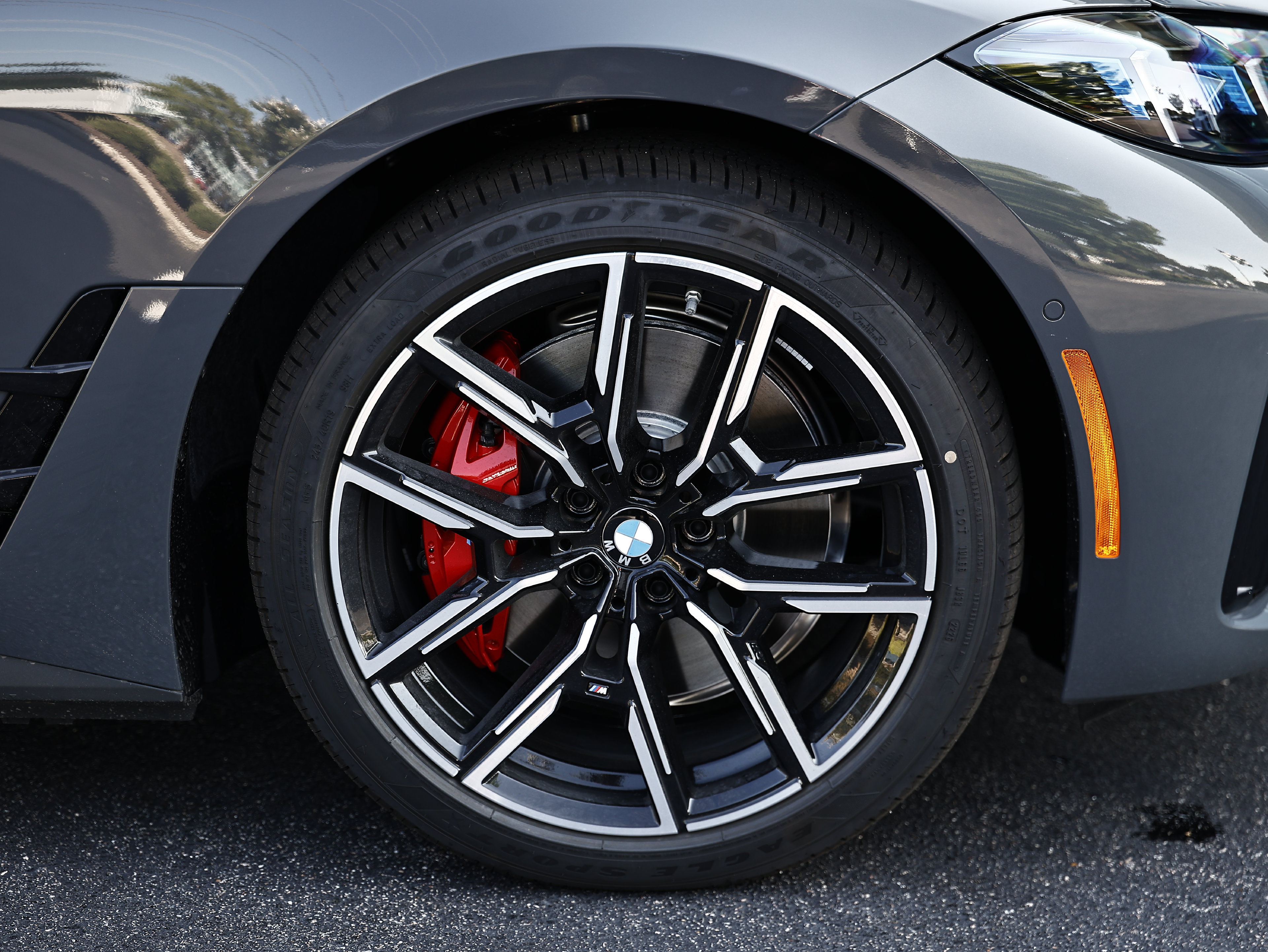 New 2026 BMW i4 M60 w/ Premium Package AWD/4WD image 5