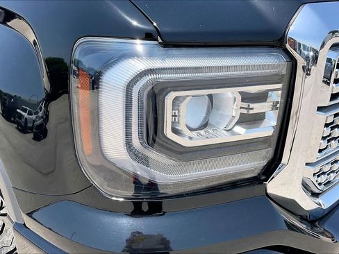 Used 2018 GMC Sierra 1500 Denali RWD image 28