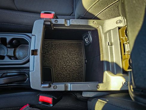 Certified 2021 Jeep Wrangler Willys image 25