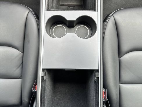 Used 2025 Tesla Model Y Long Range AWD/4WD image 38