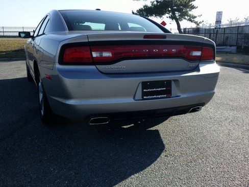 Used 2014 Dodge Charger R/T image 19