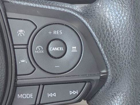 Used 2024 Toyota Corolla LE FWD image 21