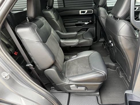 Used 2022 Ford Explorer ST AWD/4WD image 21