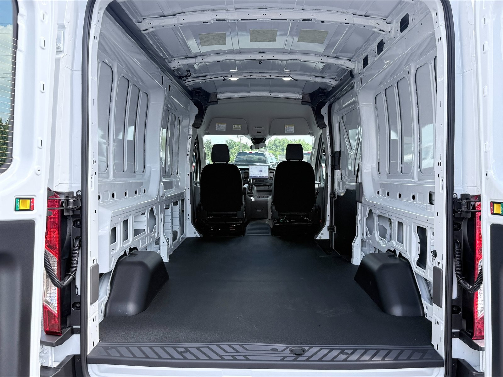 New 2026 Ford Transit 250 148 Medium Roof RWD image 14