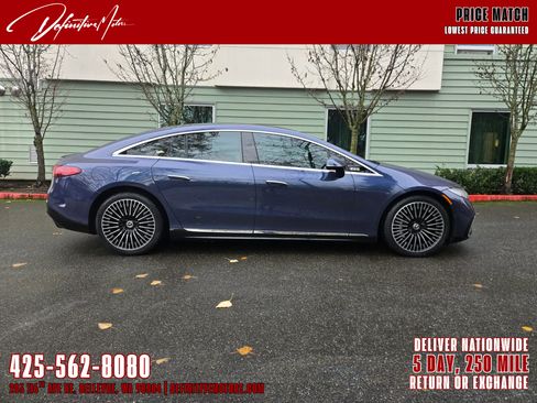 Used 2022 Mercedes-Benz EQS 580 4MATIC Sedan image 2