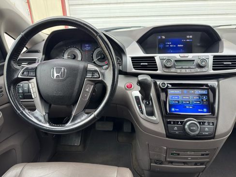 Used 2014 Honda Odyssey Touring image 22